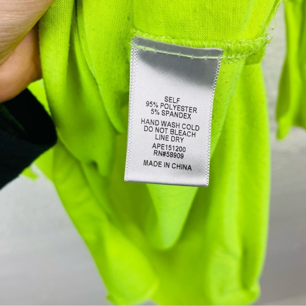 GIANNI BINI lime Green long sleeve shirt size medium - Picture 13 of 17